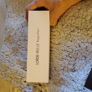 New Viral Lorde + Belle REGENPEN™ Nano-channeling Skincare Device